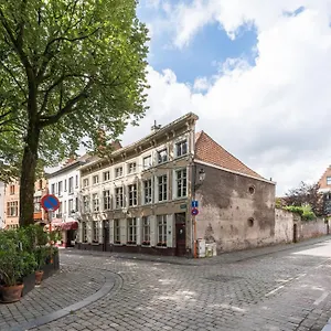 Lake Suites Bruges